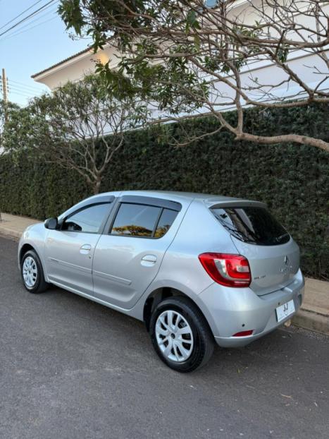 RENAULT Sandero 1.0 4P EXPRESSION, Foto 2