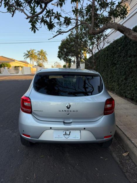 RENAULT Sandero 1.0 4P EXPRESSION, Foto 3