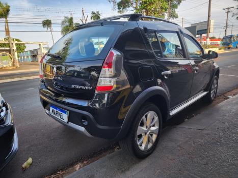 RENAULT Sandero 1.6 16V 4P FLEX STEPWAY AUTOMTICO, Foto 4