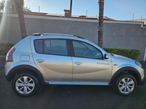 RENAULT Sandero 1.6 16V 4P FLEX STEPWAY, Foto 6