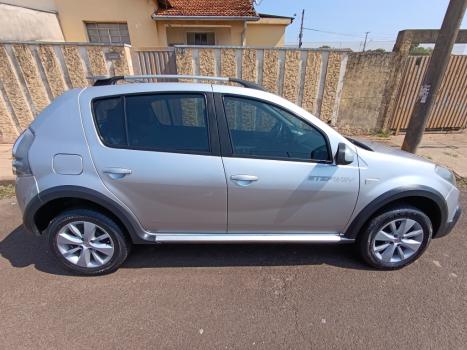 RENAULT Sandero 1.6 16V 4P FLEX STEPWAY AUTOMTICO, Foto 5