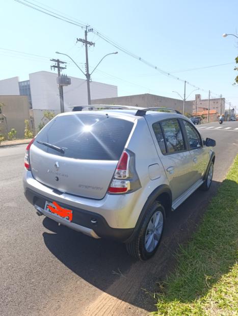 RENAULT Sandero 1.6 16V 4P FLEX STEPWAY AUTOMTICO, Foto 7