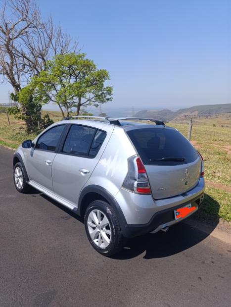 RENAULT Sandero 1.6 16V 4P FLEX STEPWAY AUTOMTICO, Foto 9