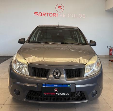 RENAULT Sandero , Foto 2