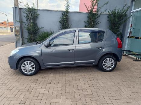 RENAULT Stepway 1.6 16V 4P FLEX INTENSE X-TONIC AUTOMTICO CVT, Foto 3