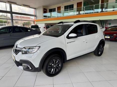 RENAULT Stepway 1.6 16V 4P FLEX INTENSE X-TONIC AUTOMTICO CVT, Foto 3