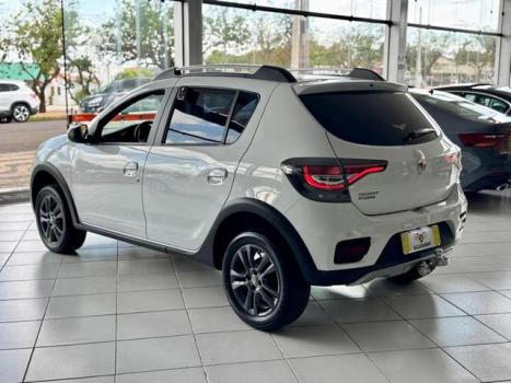 RENAULT Stepway 1.6 16V 4P FLEX INTENSE X-TONIC AUTOMTICO CVT, Foto 4