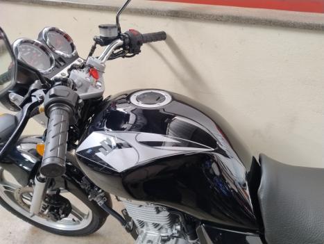 SUZUKI GSR 150 I, Foto 3