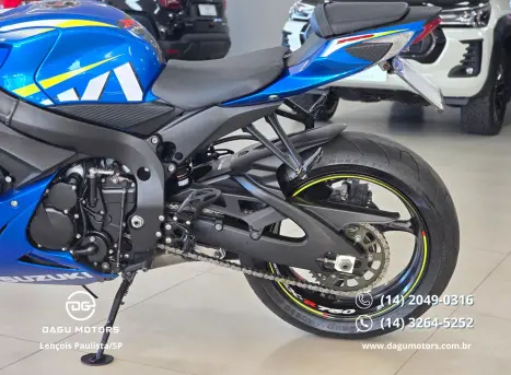 SUZUKI GSX-R 750 Srad MOTO GP, Foto 11