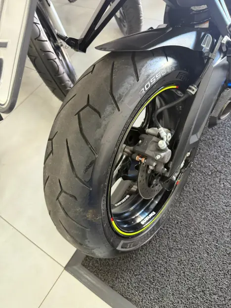 SUZUKI GSX-R 750 Srad MOTO GP, Foto 11