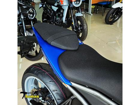 SUZUKI GSX-R 750 W , Foto 9