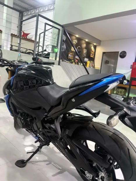 SUZUKI GSX-S 1000 A, Foto 5