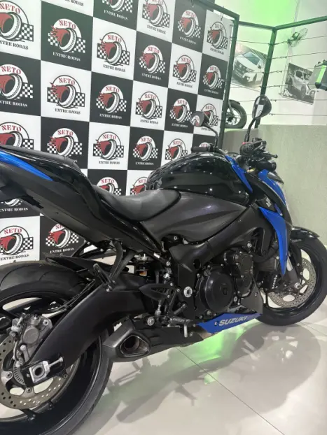 SUZUKI GSX-S 1000 A, Foto 6