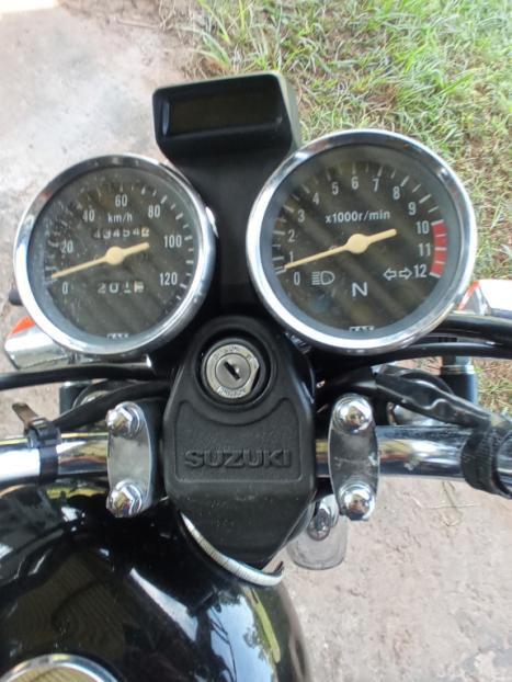 SUZUKI Intruder 125 , Foto 4