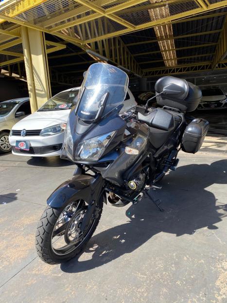 SUZUKI V-Strom DL 1000 A, Foto 2