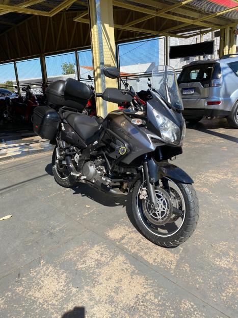 SUZUKI V-Strom DL 1000 A, Foto 3
