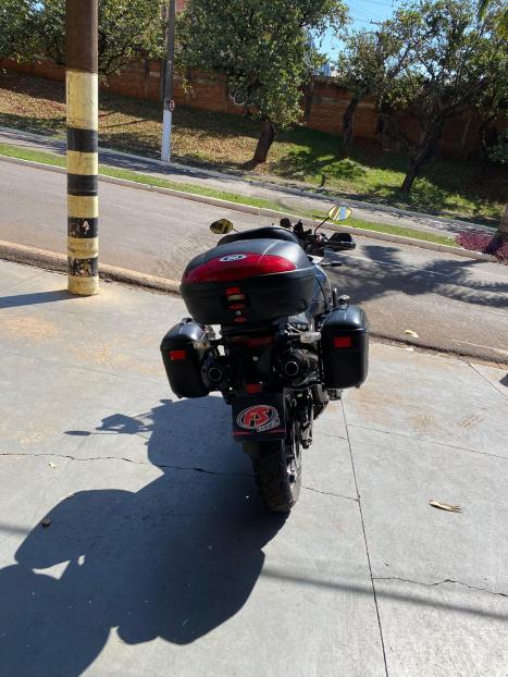 SUZUKI V-Strom DL 1000 A, Foto 4