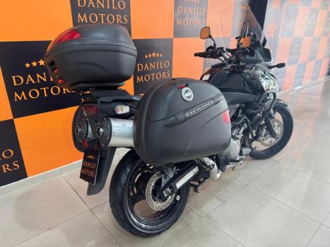 SUZUKI V-Strom DL 1000 , Foto 4