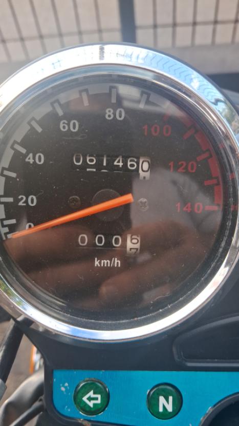 SUZUKI Yes 125 EN, Foto 3