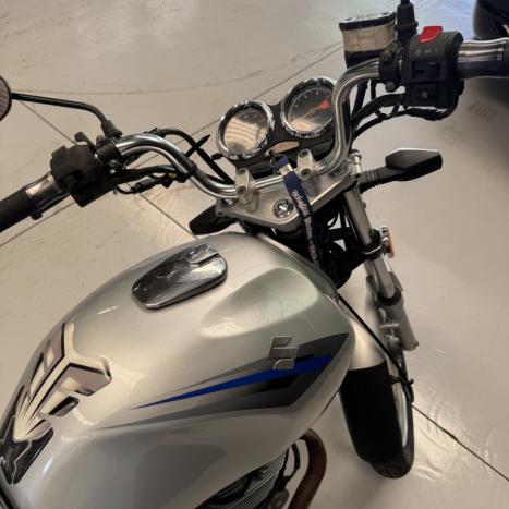 SUZUKI Yes 125 SE, Foto 6