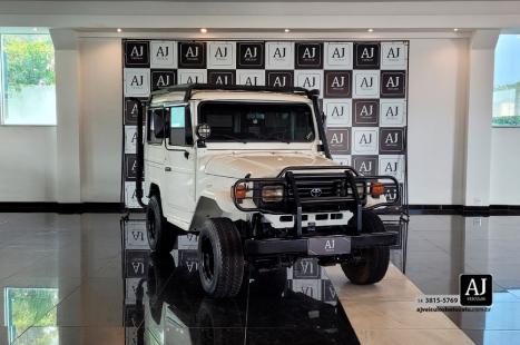 TOYOTA Bandeirante 3.7 4X4 DIESEL TETO RGIDO, Foto 3