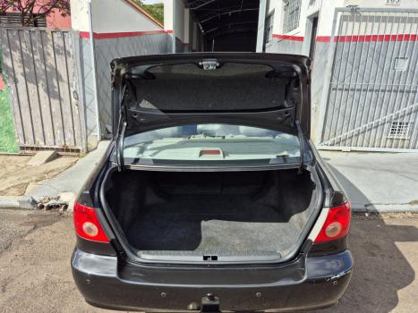 TOYOTA Corolla 1.8 16V 4P XEI, Foto 5