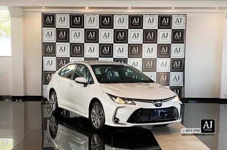 TOYOTA Corolla 2.0 16V 4P FLEX XEI DIRECT SHIFT AUTOMTICO CVT, Foto 3