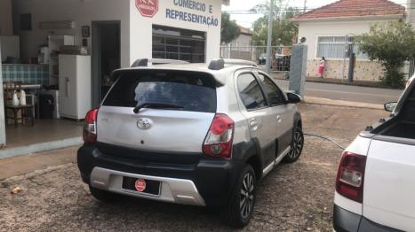 TOYOTA Etios Cross 1.5 16V 4P, Foto 8