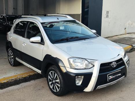 TOYOTA Etios Cross 1.5 16V 4P, Foto 3