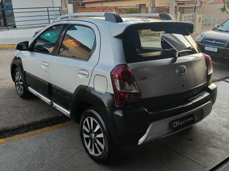TOYOTA Etios Cross 1.5 16V 4P, Foto 7