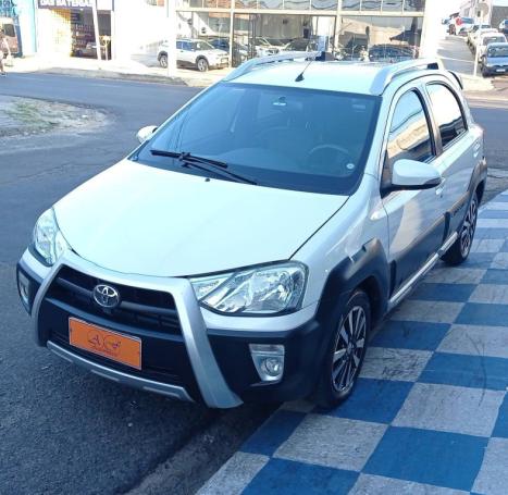 TOYOTA Etios Cross 1.5 16V 4P, Foto 2