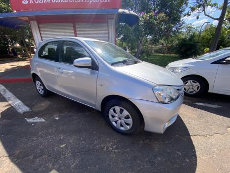 TOYOTA Etios Hatch 1.5 16V 4P FLEX XS, Foto 2