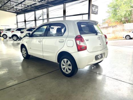 TOYOTA Etios Hatch 1.5 16V 4P FLEX XS, Foto 8