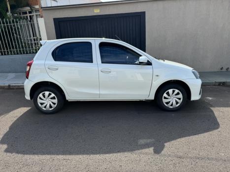 TOYOTA Etios Hatch 1.3 16V 4P FLEX X AUTOMTICO, Foto 16