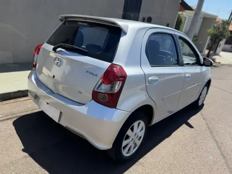 TOYOTA Etios Hatch 1.5 16V 4P FLEX X PLUS AUTOMTICO, Foto 4