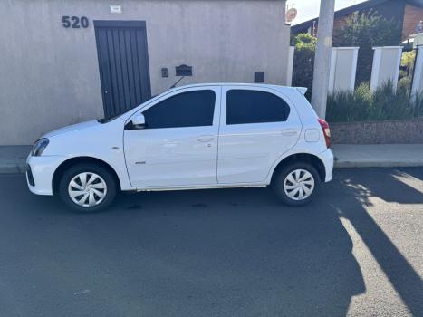 TOYOTA Etios Hatch 1.3 16V 4P FLEX X AUTOMTICO, Foto 2