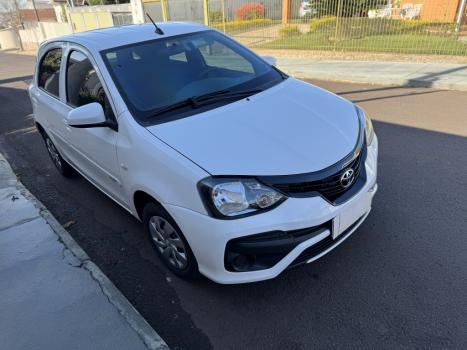 TOYOTA Etios Hatch 1.3 16V 4P FLEX X AUTOMTICO, Foto 7