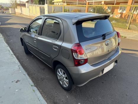 TOYOTA Etios Hatch 1.5 16V 4P FLEX X PLUS AUTOMTICO, Foto 4