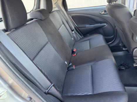 TOYOTA Etios Hatch 1.5 16V 4P FLEX X PLUS AUTOMTICO, Foto 5