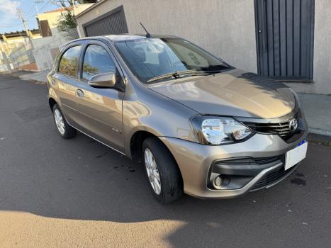 TOYOTA Etios Hatch 1.5 16V 4P FLEX X PLUS AUTOMTICO, Foto 8