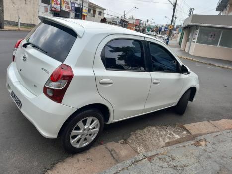 TOYOTA Etios Hatch 1.5 16V 4P FLEX X PLUS AUTOMTICO, Foto 3