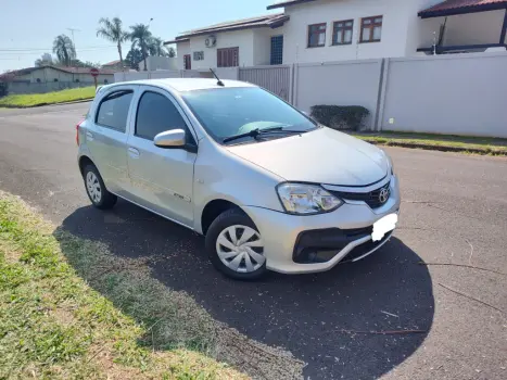 TOYOTA Etios Hatch 1.3 16V 4P FLEX X, Foto 5