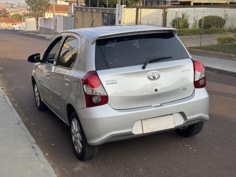 TOYOTA Etios Hatch 1.5 16V 4P FLEX X PLUS AUTOMTICO, Foto 5