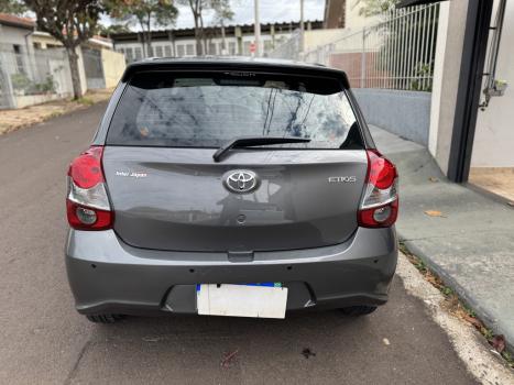 TOYOTA Etios Hatch 1.3 16V 4P FLEX X AUTOMTICO, Foto 1