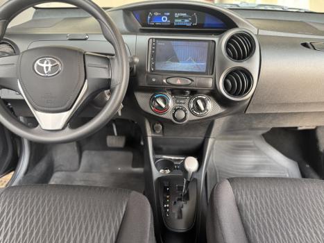 TOYOTA Etios Hatch 1.3 16V 4P FLEX X AUTOMTICO, Foto 7