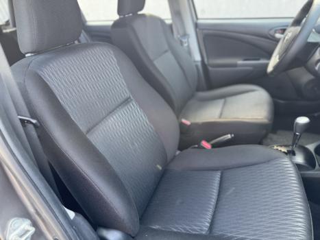 TOYOTA Etios Hatch 1.3 16V 4P FLEX X AUTOMTICO, Foto 5