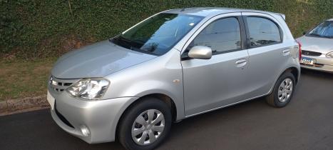 TOYOTA Etios Hatch 1.3 16V 4P FLEX XS, Foto 1