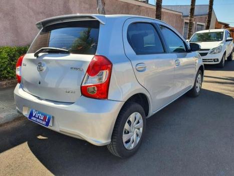 TOYOTA Etios Hatch 1.5 16V 4P FLEX XS AUTOMTICO, Foto 5