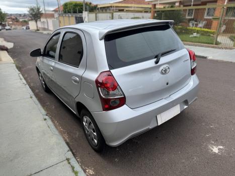 TOYOTA Etios Hatch 1.3 16V 4P FLEX X AUTOMTICO, Foto 3