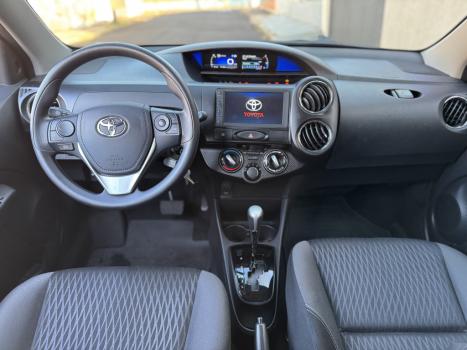 TOYOTA Etios Hatch 1.5 16V 4P FLEX X PLUS AUTOMTICO, Foto 12